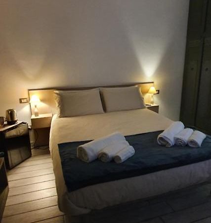 Piazza Martiri Rooms Cagliari Zewnętrze zdjęcie