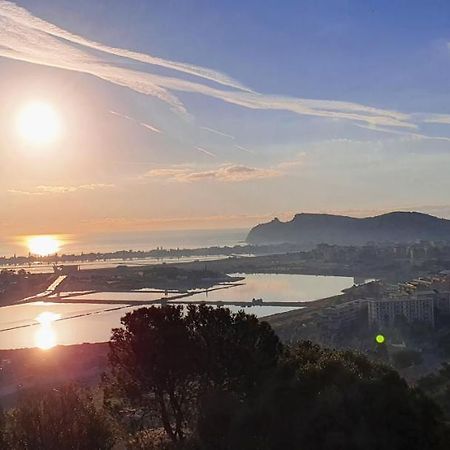 Piazza Martiri Rooms Cagliari Zewnętrze zdjęcie