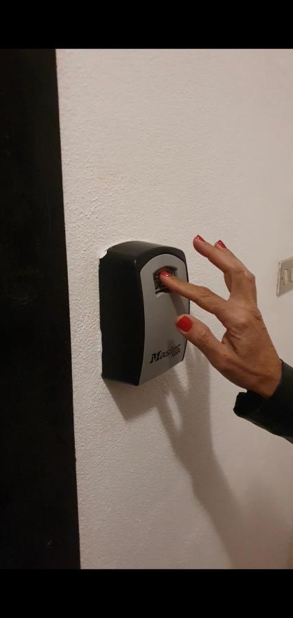 Piazza Martiri Rooms Cagliari Zewnętrze zdjęcie